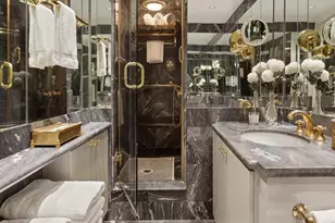 111 E 56th St, New York, NY 10022 - Photo 4