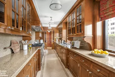 50 Central Park S #27, New York City, NY 10019 - Photo 12