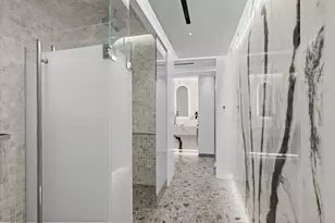 530 E 76th St, New York City, NY 10021 - Photo 18