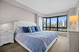 530 E 76th St, New York City, NY 10021 - Photo 6