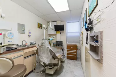 207 Ocean Parkway #1J, New York City, NY 11218 - Photo 1