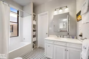 150 E 73rd St, New York City, NY 10021 - Photo 6