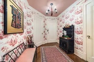 150 E 73rd St, New York City, NY 10021 - Photo 2