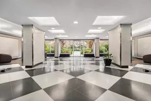 345 W 58th St, New York City, NY 10019 - Photo 12