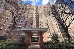 345 W 58th St, New York City, NY 10019 - Photo 10