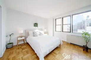 201 E 21st St, New York City, NY 10010 - Photo 4