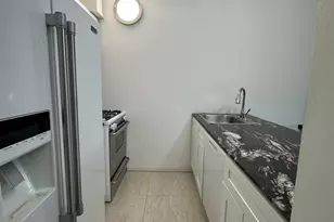 415 E 37th St, New York, NY 10016 - Photo 4