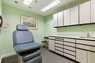 210 E 47th St, New York, NY 10017 - Photo 1