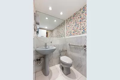 210 E 47th Street #1AP, New York, NY 10017 - Photo 6