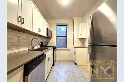 25-74 33rd Street #2A, Astoria, NY 11102 - Photo 2