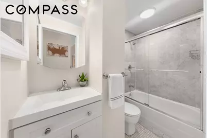 207 E 21st Street #5B, New York City, NY 10010 - Photo 6