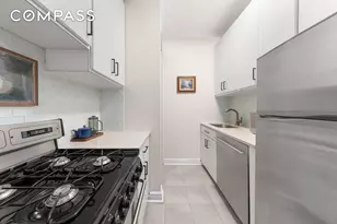 207 E 21st St, New York City, NY 10010 - Photo 4