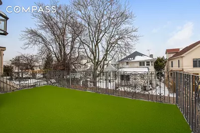 153 Amherst Street, New York City, NY 11235 - Photo 12