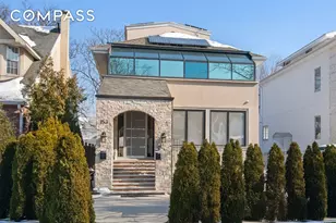 153 Amherst St, New York City, NY 11235 - Photo 16