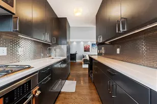 300 E 71st St, New York City, NY 10021 - Photo 4