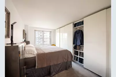 303 W 66th Street #16KW, New York, NY 10023 - Photo 10