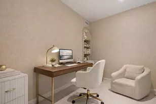 275 W 10th St, New York, NY 10014 - Photo 22