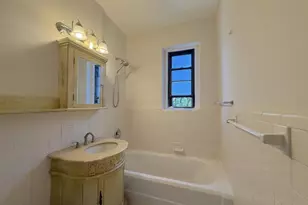 2515 Glenwood Rd, New York City, NY 11210 - Photo 14
