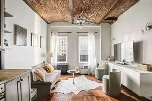 205 W 57th St, New York City, NY 10019 - Photo 6