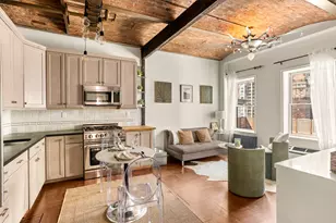 205 W 57th St, New York City, NY 10019 - Photo 2