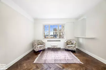 160 Cabrini Boulevard #10, New York, NY 10033 - Photo 2
