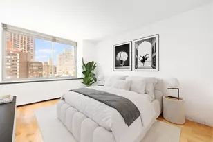 111 W 67th St, New York City, NY 10023 - Photo 4