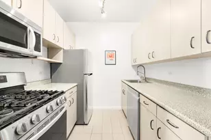 111 W 67th St, New York City, NY 10023 - Photo 2