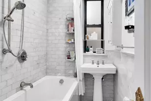 74 W 68th St, New York City, NY 10023 - Photo 6