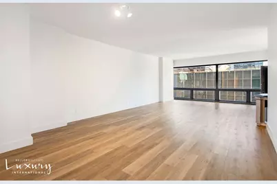 721 Fifth Avenue #37A, New York, NY 10022 - Photo 2