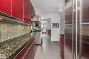 386 Columbus Ave, New York City, NY 10024 - Photo 26