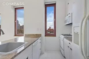 393 W 49th St, New York, NY 10019 - Photo 8