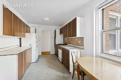 3755 Henry Hudson Parkway W #3F, New York City, NY 10463 - Photo 4