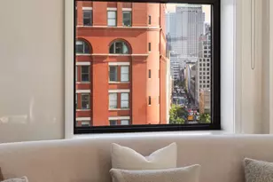 275 W 10th St, New York, NY 10014 - Photo 6