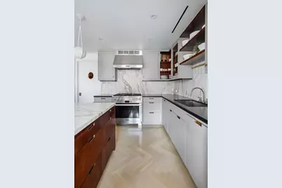 275 W 10th Street #9C, New York, NY 10014 - Photo 8