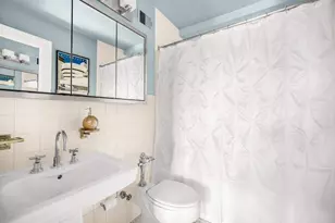 299 W 12th St, New York City, NY 10014 - Photo 6