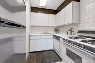 301 W 110th St, New York City, NY 10026 - Photo 6