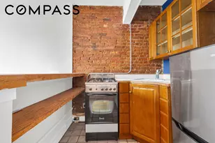 240 E 24th St, New York City, NY 10010 - Photo 4