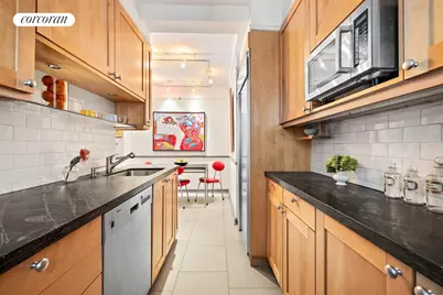 45 Christopher Street #4E, New York, NY 10014 - Photo 4