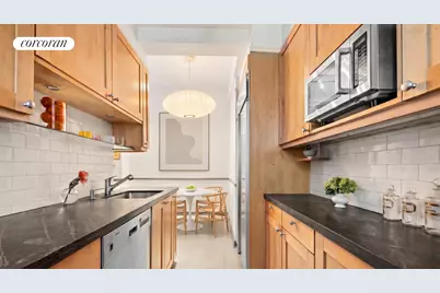 45 Christopher Street #4E, New York City, NY 10014 - Photo 4