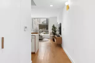 301 E 61st St, New York City, NY 10065 - Photo 6