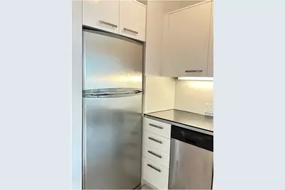 300 E 93rd Street #23C, New York City, NY 10128 - Photo 2