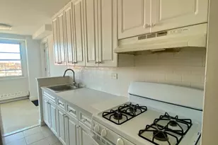 164-20 Highland Ave, New York City, NY 11432 - Photo 10