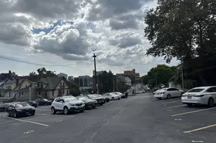 164-20 Highland Ave, New York City, NY 11432 - Photo 22