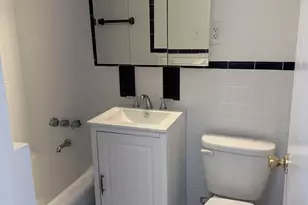 164-20 Highland Ave, New York City, NY 11432 - Photo 14