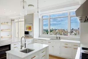 520 Park Ave, New York City, NY 10022 - Photo 10
