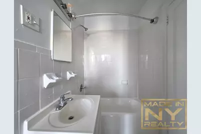 122-20 Ocean Promenade #3F, Rockaway Park, NY 11694 - Photo 4