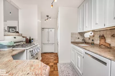 2500 Johnson Avenue #5F, New York City, NY 10463 - Photo 24