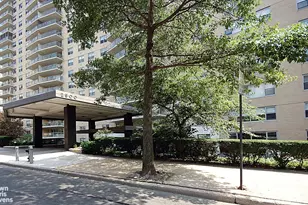 2500 Johnson Ave, New York City, NY 10463 - Photo 20