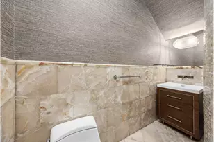 18 E 62nd St, New York City, NY 10065 - Photo 10