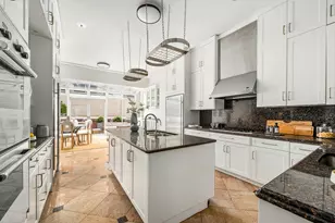 51 E 67th St, New York City, NY 10065 - Photo 4